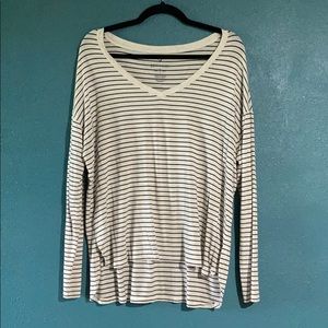 American Eagle Long Sleeve Top
